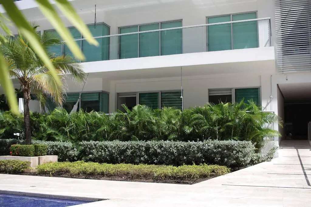 Beachfront Bliss-2Br Haven Steps From Sandy Shores Cartagena