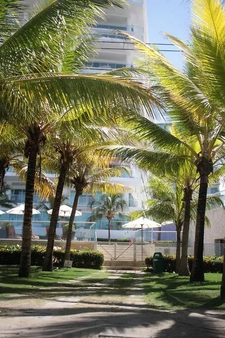 Beachfront Bliss-2Br Haven Steps From Sandy Shores Cartagena Apartment