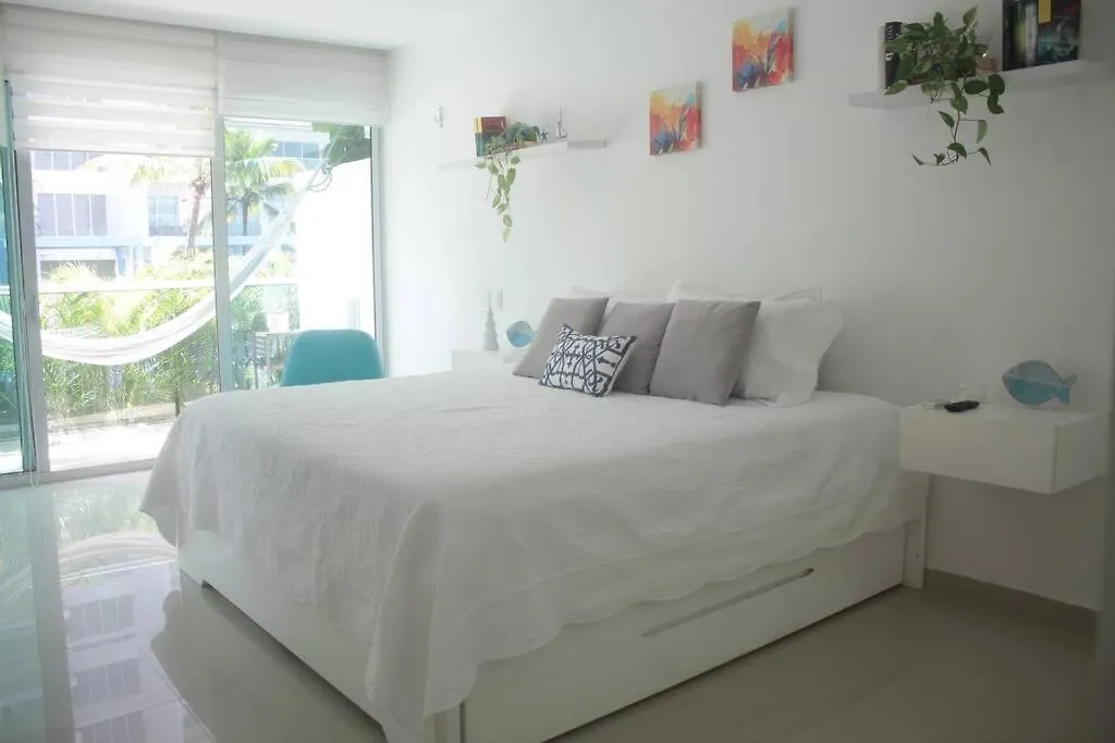 Beachfront Bliss-2Br Haven Steps From Sandy Shores Cartagena 0*,  Colombia