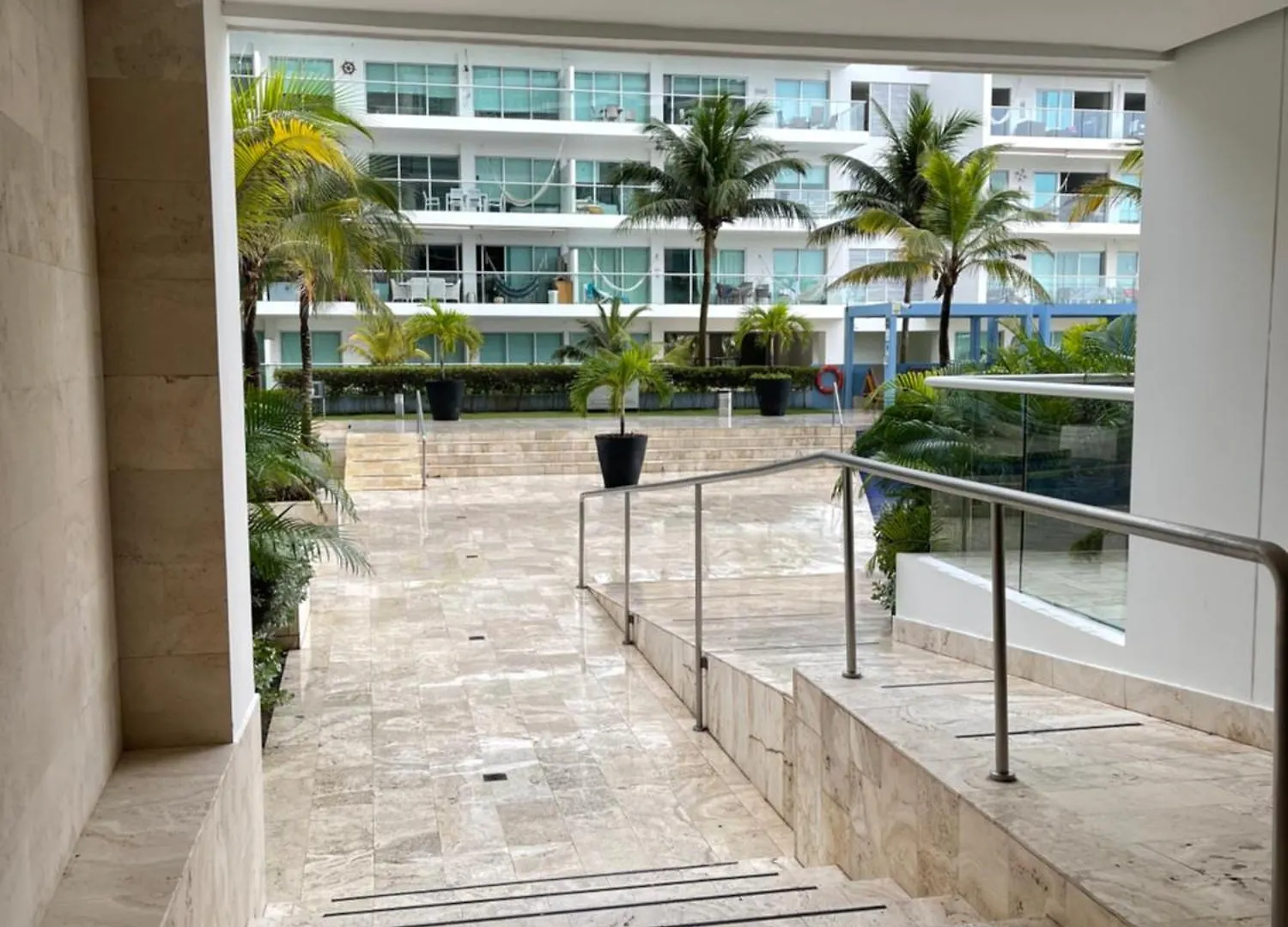 Beachfront Bliss-2Br Haven Steps From Sandy Shores Cartagena Lägenhet